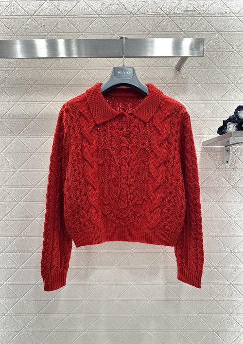 Celine Half-Open Flip Collar Short Sweater with Warm Texture