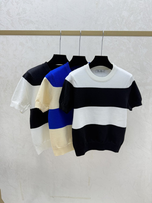 Max Mara Contrasting Stripe Round Neck Short-Sleeve Knit in Classic Colors