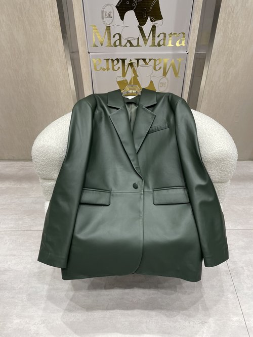 Bottega Veneta Expanded Classic Blazer Blending Imported Cotton and Sheepskin, Timeless Appeal