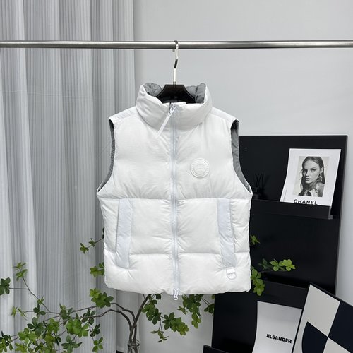 Canada Goose White Label Vest in North Star White, Simple and Refreshing