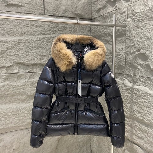 Moncler Detachable Fox Fur Trim Longue Saison Collar Down Jacket, Stylish and Warm