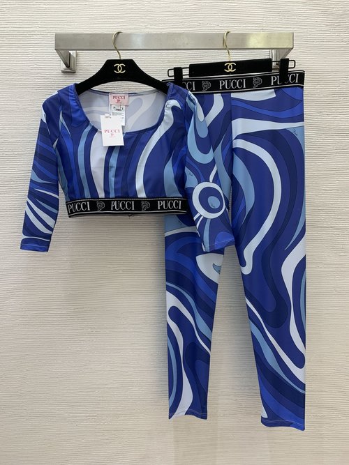 Chanel New Logo Waist Spliced Yoga Sports Set with Padded Top