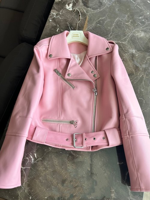 Alexander Wang Elegant Leather Jacket with Distinctive Texture and Impeccable Design