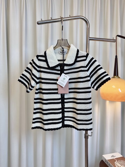 Miu Miu Custom Knitted Wool Cardigan with Ruffled Collar, Elegant Style