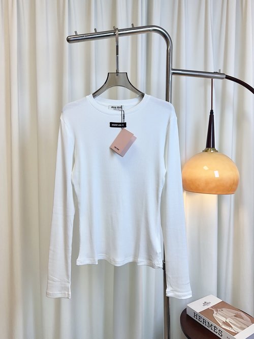 Miu Miu Long Sleeve Logo Threaded T-shirt, Elastic Cotton, Soft and Breathable