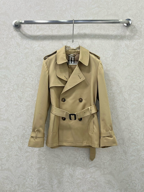 Burberry Short Trench Coat with Collar and Custom Accessories