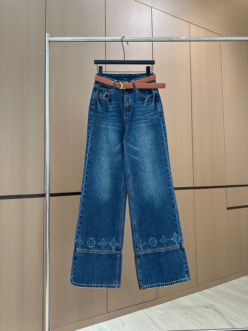 Louis Vuitton Burned Flower Jeans with Belt and High-Quality Denim