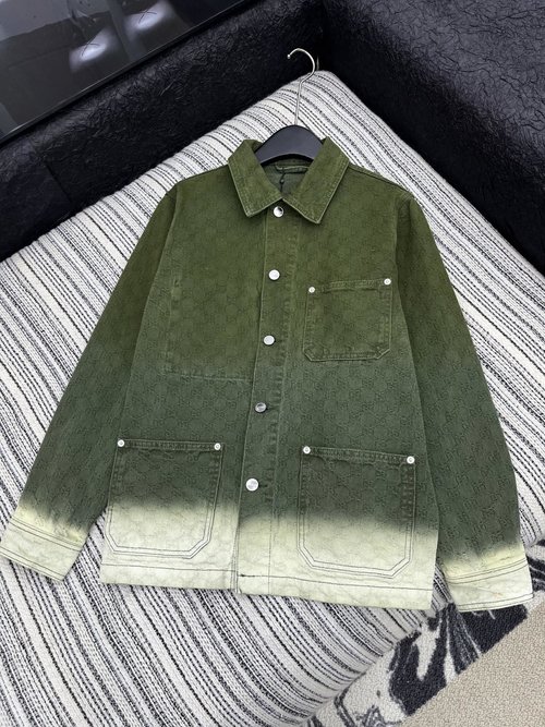 Gucci GG Jacquard Gradient Denim Jacket with Vintage and Fashionable Design