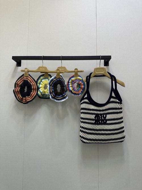 Miu Miu Hand-Woven Crochet Hair Accessories, a Colorful Summer Necessity