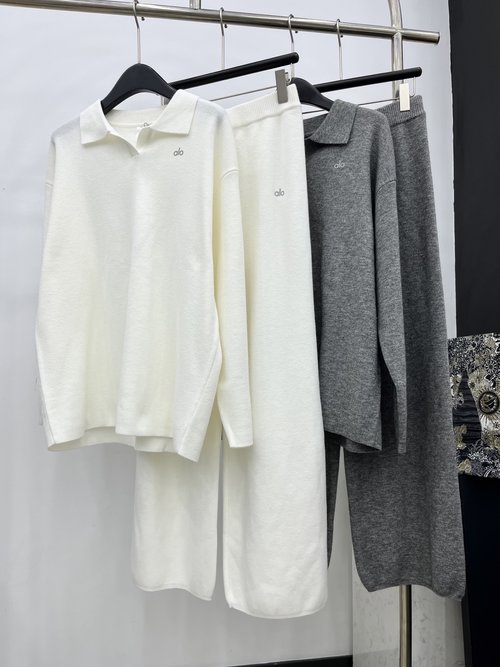 Loewe Custom High-end Polo Knit Outfit with Logo, Comfortable and Elegant