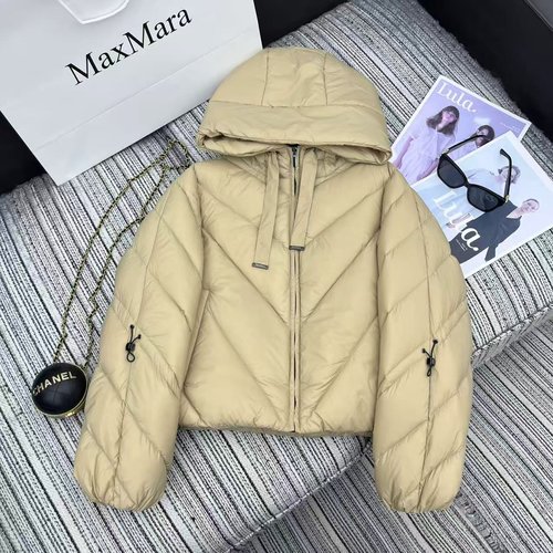 Max Mara Max Series Short Down Coat with Hood and Drawstring Cuffs, Full Goose Down Fill
