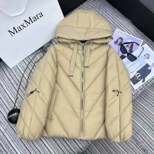 Max Mara High-end White Goose Down Hooded Jacket with Cuffed Sleeves