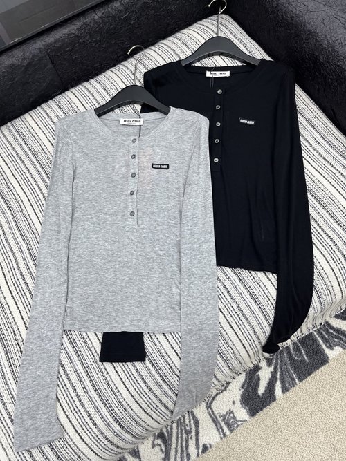 Miu Miu Black and Gray Tencel Wool Long Sleeve Top, High - end and Skin - friendly