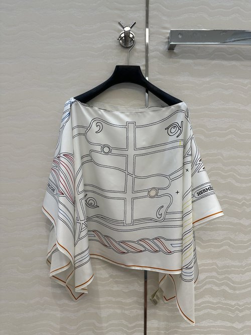 Hermes Exclusive H High-Intellect Silk Scarf Cape with All-Position Printing
