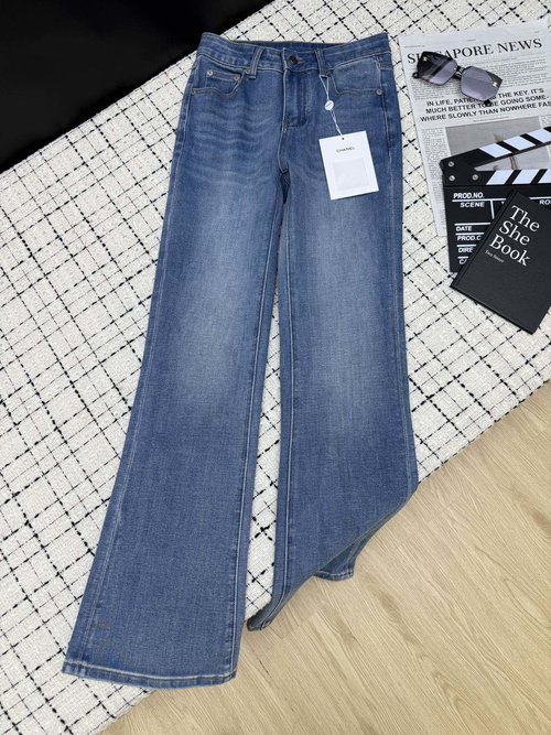 Chanel Irregular Logo Micro-Flare Jeans for Lengthened Legs
