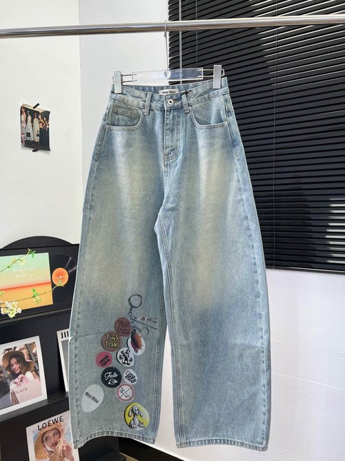 Miu Miu Badge Wide-leg Jeans, Full Cotton, Stylish Details