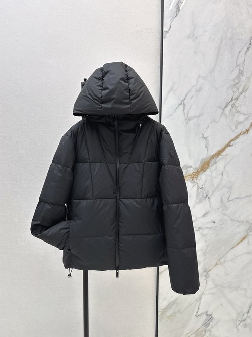 Moncler Fusain Hooded Short Down Jacket, Sporty and Comfortable, Lightweight Warmth