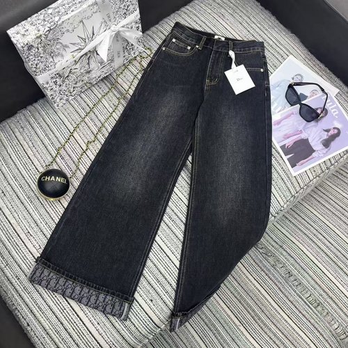 Dior Recommended Logo Printed Wide-Leg Jeans with Elegant Wash Color