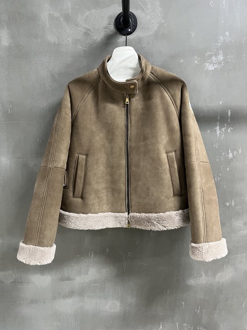 Moncler Down Jacket Filled with Premium 90% White Goose Down, Featuring Fur and Leather, All - Purpose Wear