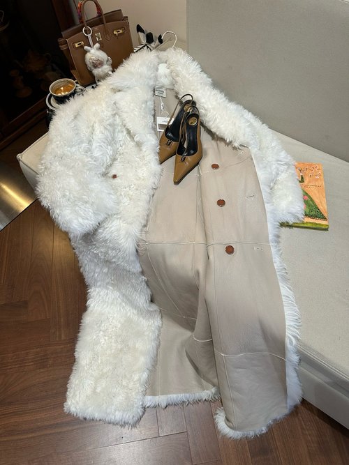Hermes High - Quality Long Merino Sheepskin Fur Coat