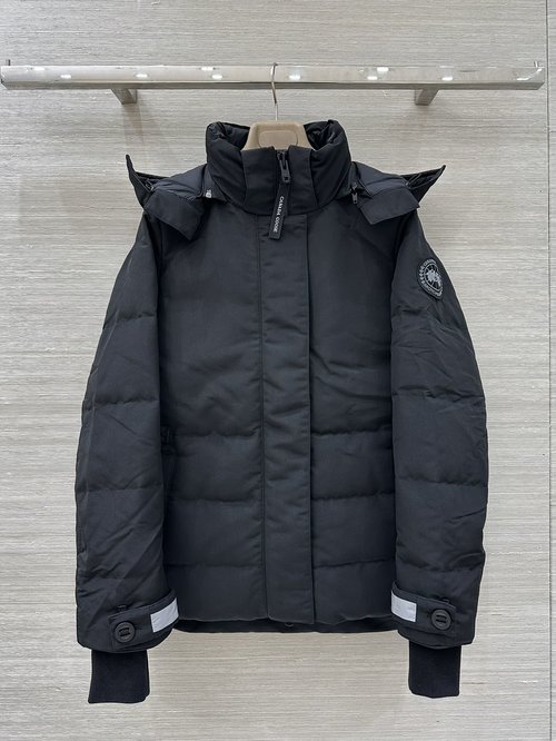 Canada Goose Exclusive High-end Custom-designed Ski Puffer Jacket