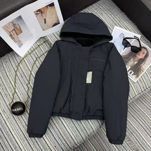 Canada Goose Recommended Shearling Double-Sided Coat with Sleeve Patch