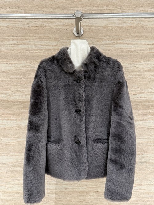 Loro Piana New Collared Fur-Integrated Coat in Neutral Style