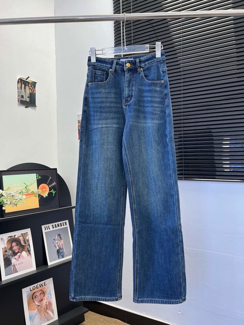 Alo Thick Straight-Leg Jeans with Embroidered Back Pocket Letters