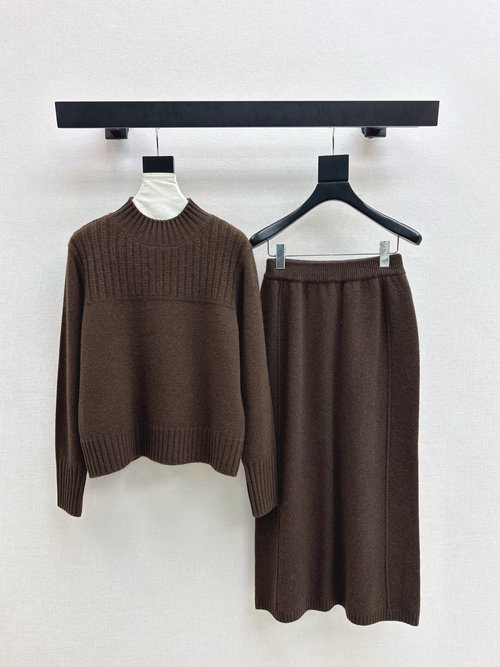 Loro Piana Elegant Knit and Skirt Set with Swiss Weaving