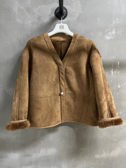 Loewe Elegant Fur-Trimmed Leather Apparel, Universal Style