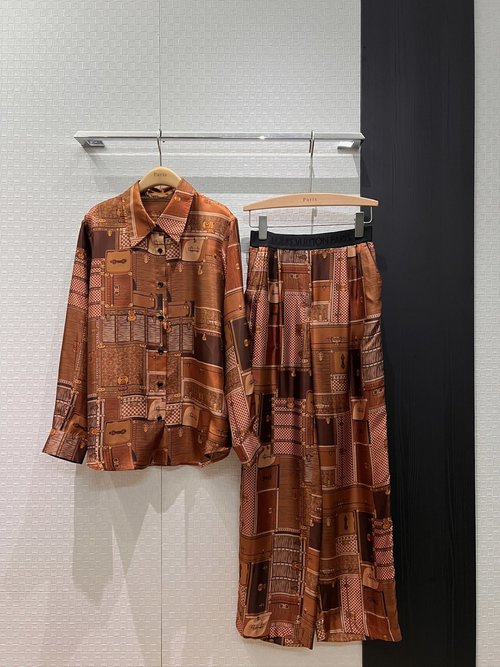 Hermes Classic Suitcase Print Silk Shirt and Wide-Leg Trousers