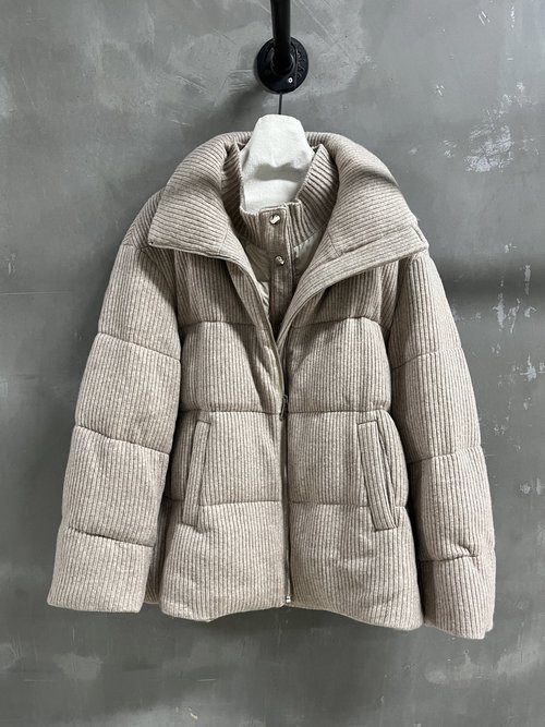 Brunello Cucinelli Classic Old-money Style Loose and Versatile Goose Down Jacket