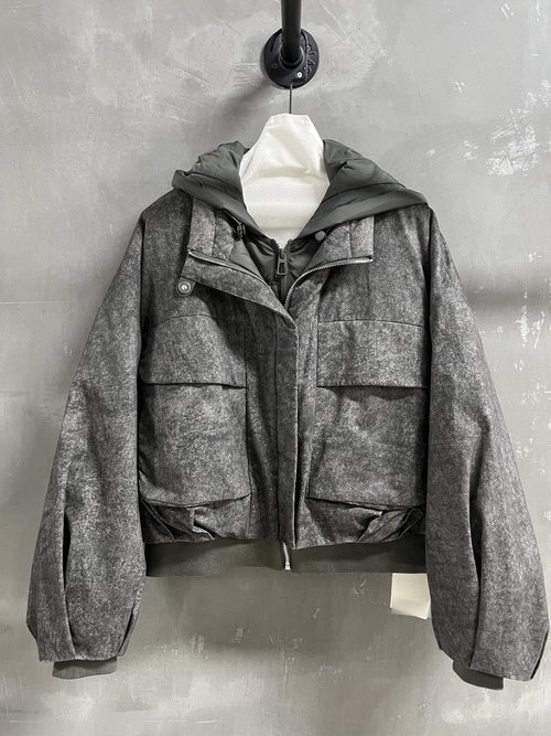 Brunello Cucinelli Classic Loose-Fit Down Jacket Filled with 90% White Goose Down