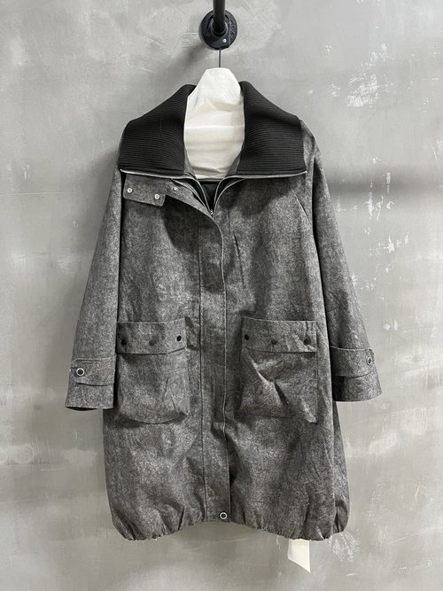 Brunello Cucinelli Classic Loose-Fit Down Jacket Filled with 90% White Goose Down