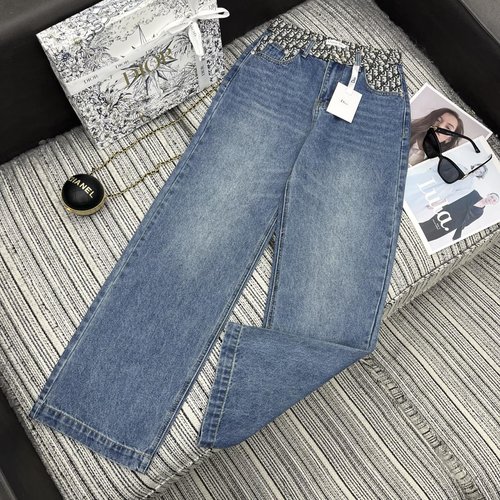 Dior Classic Logo Jacquard Straight Jeans with an Appealing Wash