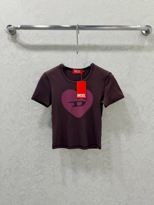 Diesel Love D Logo Print Short Sleeve T-Shirt with Sweet Style