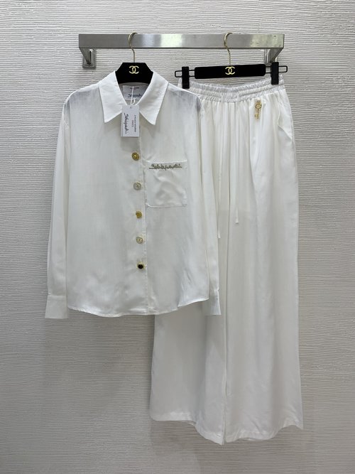 Schiaparelli Elegant Linen Two-piece Set with Unique Buttons in White, Black, Brown