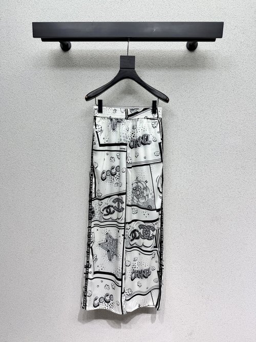 Chanel Chic Beaded Tweed Shirt and Trousers, Versatile Style