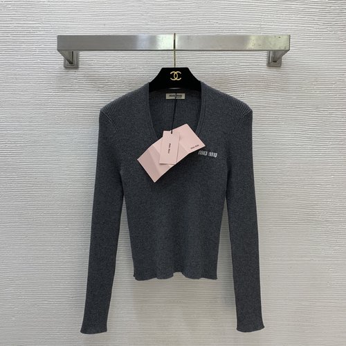 Miu Miu Short-Sleeved Knit Top with Logo in Black, White, Gray