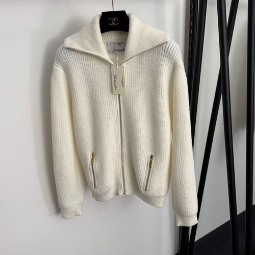 Schiaparelli Metal Keyhole Zip Collared Long Sleeve Knitted Cardigan