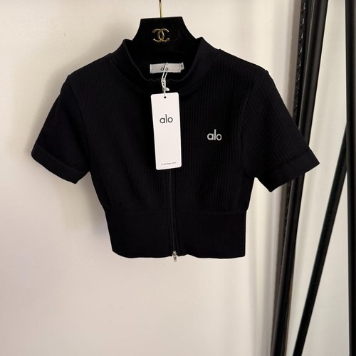 Loewe Reflective Logo Short-Sleeved Zip-Up Jacket in Three Colors