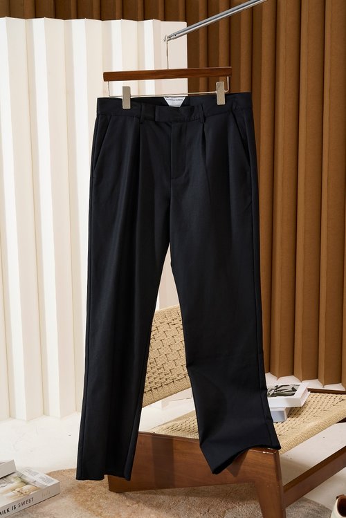 Bottega Veneta Comfortable Straight-Leg Pants with a Premium Design