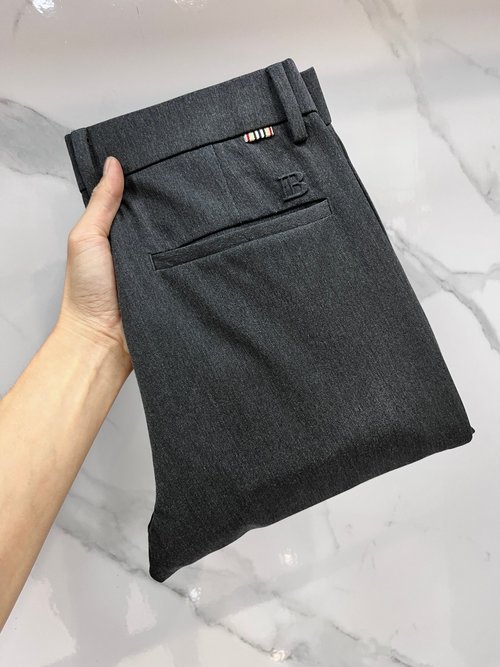 Burberry Premium Versatile Casual Trousers