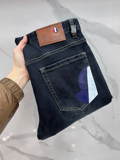 Moncler Premium Denim Jeans with Custom Hardware and Fine Stitching
