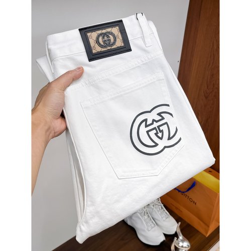 Gucci High-Elastic Straight Jeans with Premium Wash