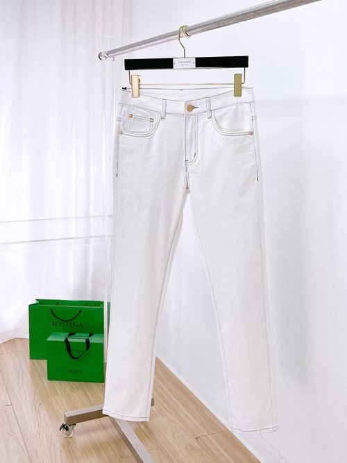 Valentino Premium Jeans with Premium Elastic Fabric