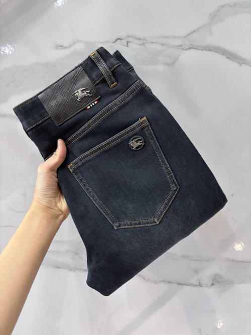 Burberry Top Custom Jeans with Post-New Year Return Support