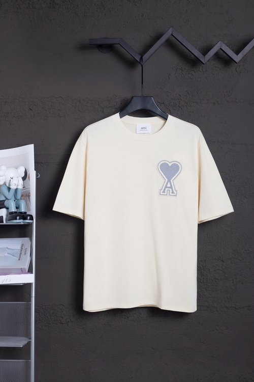 Ami Heavyweight Cotton Short-Sleeved Tops in Apricot