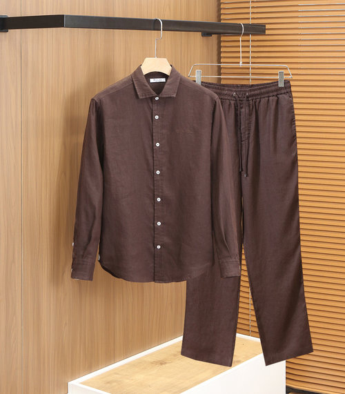 Loro Piana 100% Linen Shirt Suit for a Relaxed Look