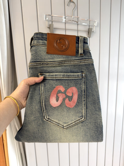 Fendi Soft Jeans with Luxury Cowhide Waist Tag